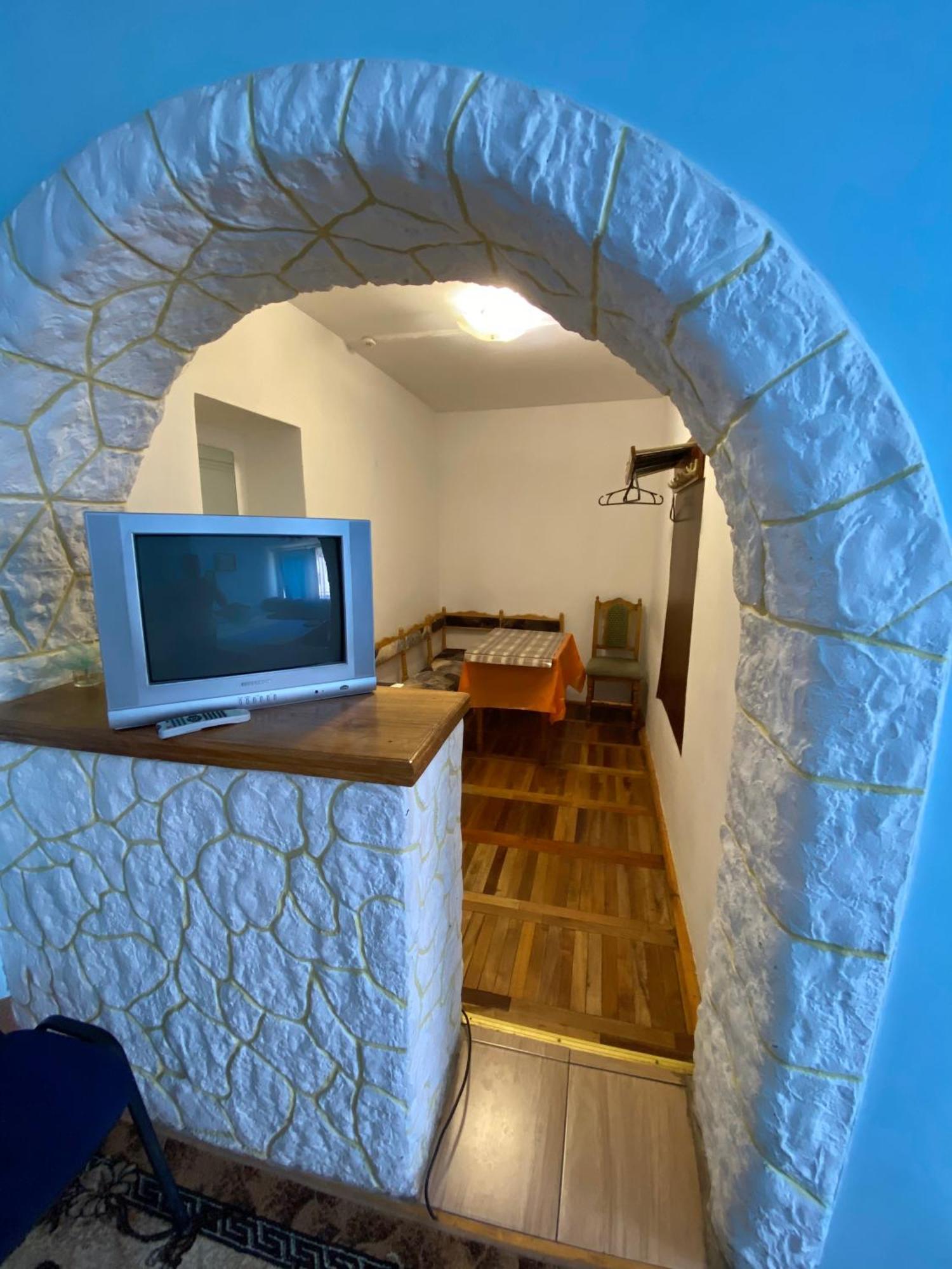 Удеч Hotell Zjydatsjiv Eksteriør bilde