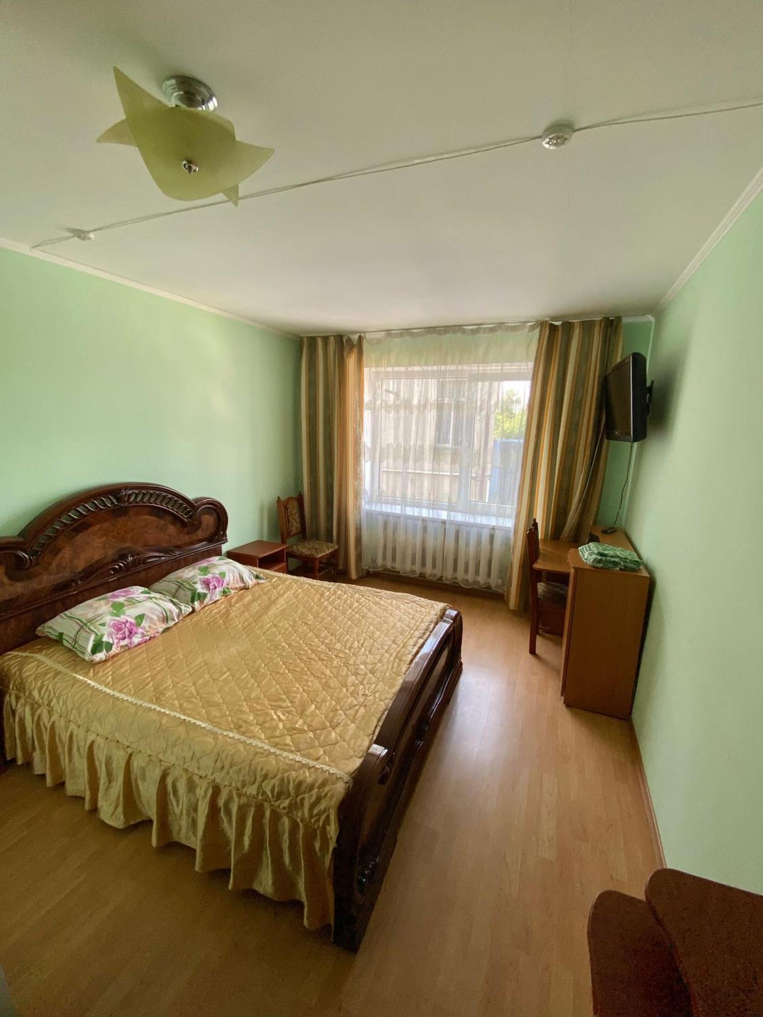 Удеч Hotell Zjydatsjiv Eksteriør bilde