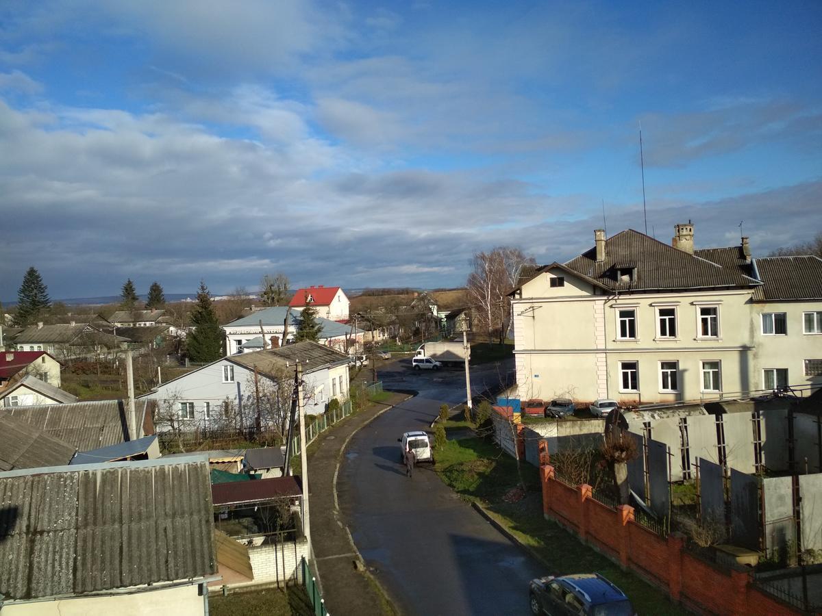 Удеч Hotell Zjydatsjiv Eksteriør bilde