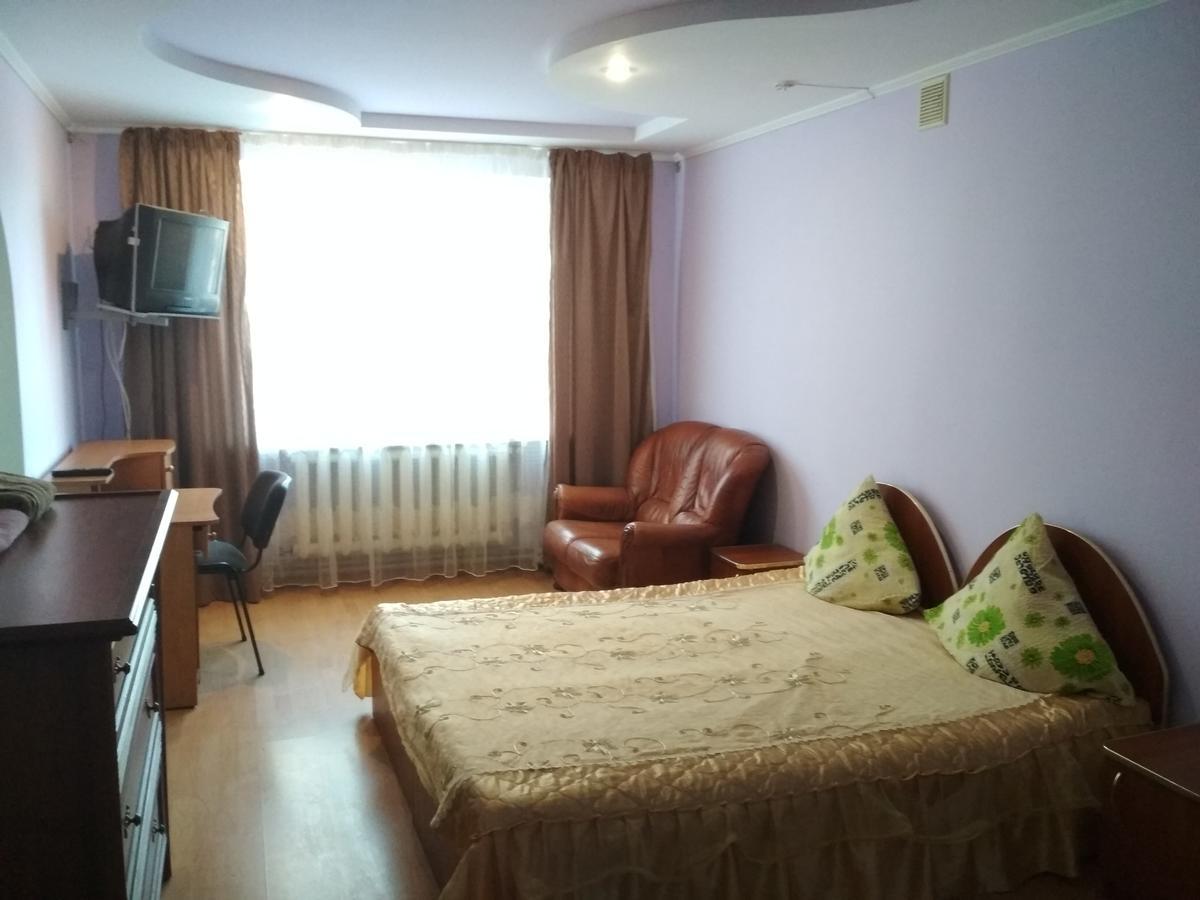 Удеч Hotell Zjydatsjiv Eksteriør bilde
